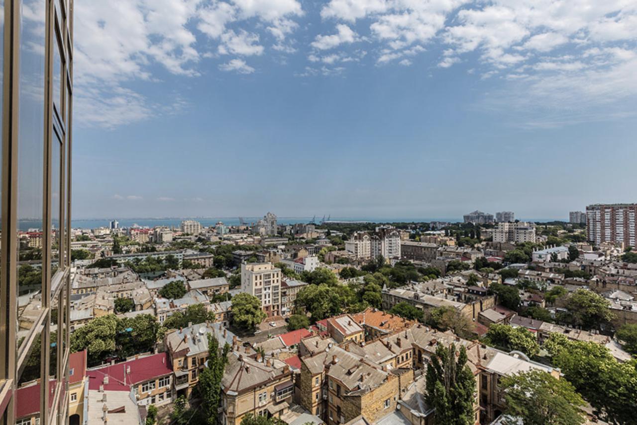 Skycity Apartments Odessa Buitenkant foto