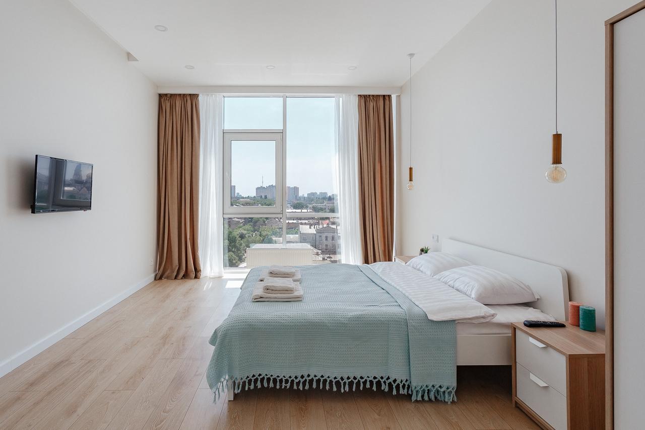 Skycity Apartments Odessa Buitenkant foto