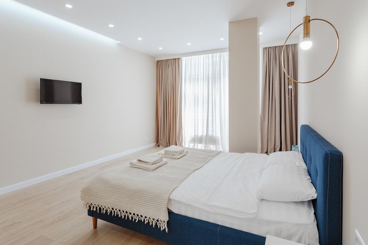 Skycity Apartments Odessa Buitenkant foto