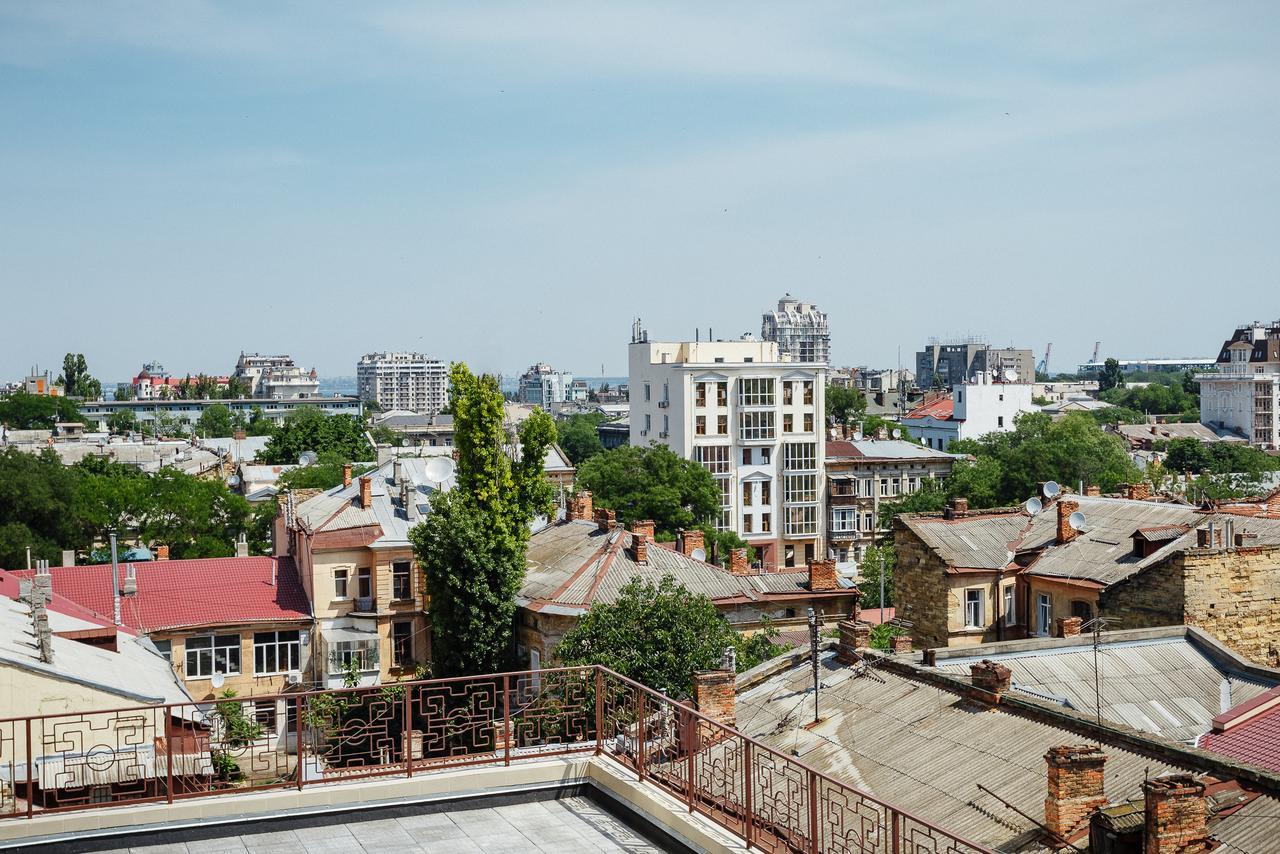 Skycity Apartments Odessa Buitenkant foto