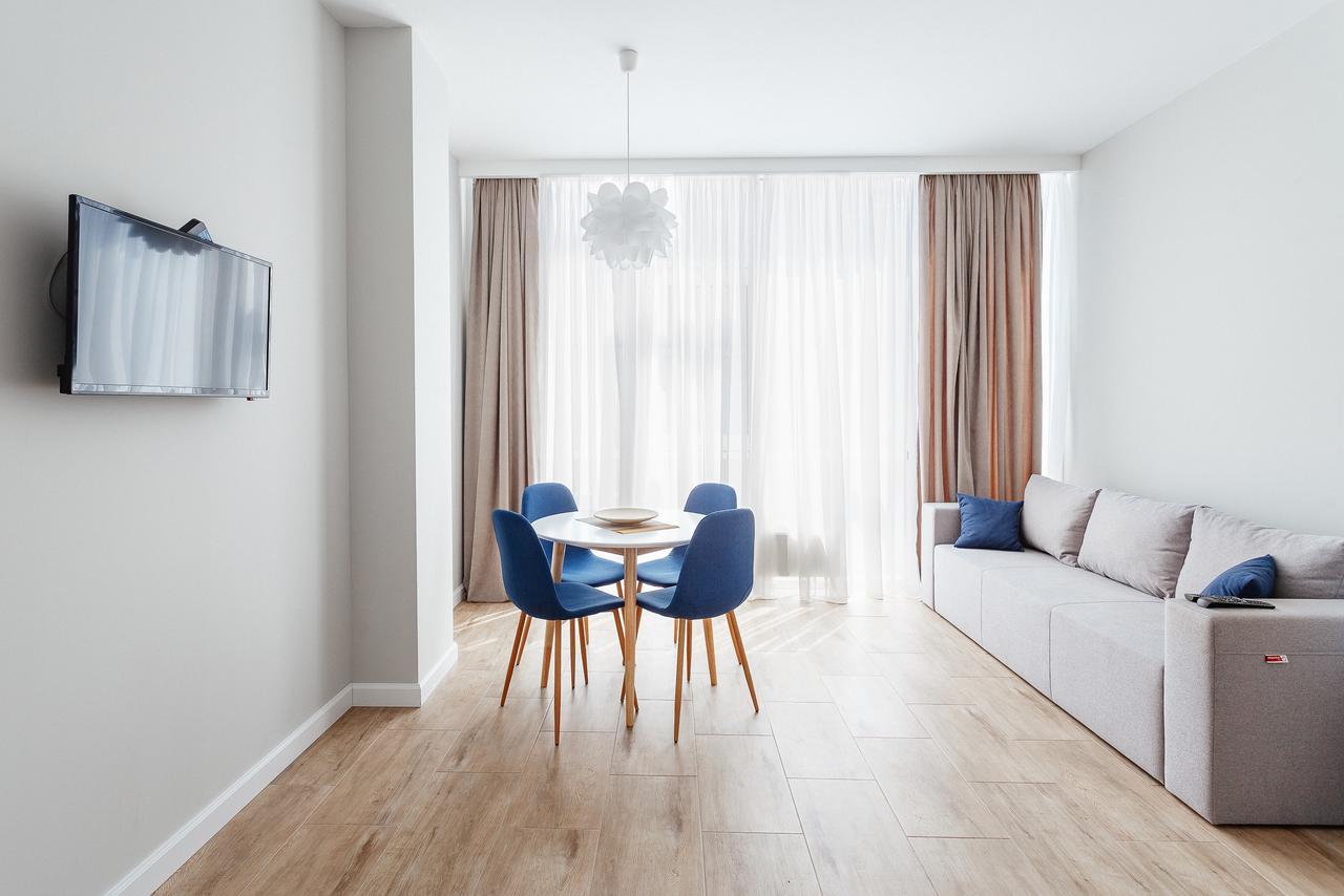 Skycity Apartments Odessa Buitenkant foto