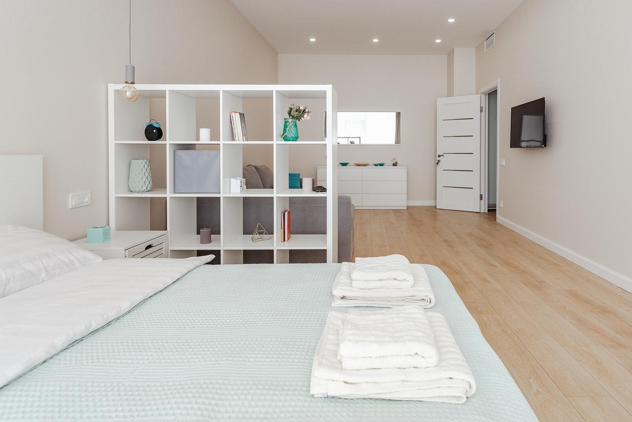 Skycity Apartments Odessa Buitenkant foto